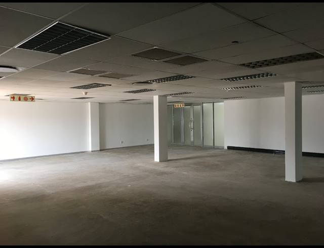 1,250M² OFFICE TO LET IN GREENSTONE HILL
